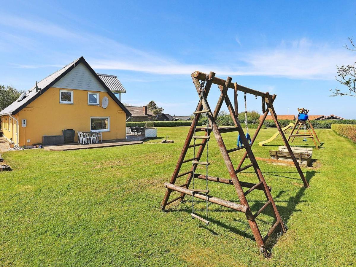 10 Person Holiday Home In Vinderup Kültér fotó