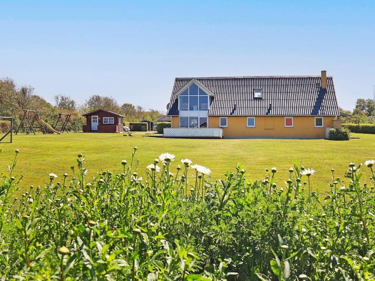 10 Person Holiday Home In Vinderup Kültér fotó